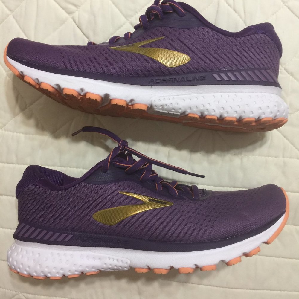 BROOKS Adrenaline GTS 20 Sneakers 8.5B